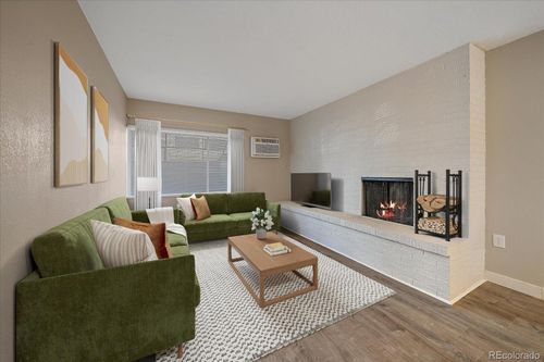 apt-1e-4110 Hale Pkwy, Denver, CO, 80220-3761 | Card Image