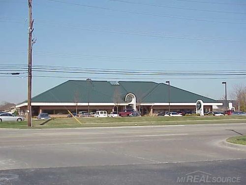 39425 Garfield Rd, Clinton Twp, MI, 48038-4650 | Card Image