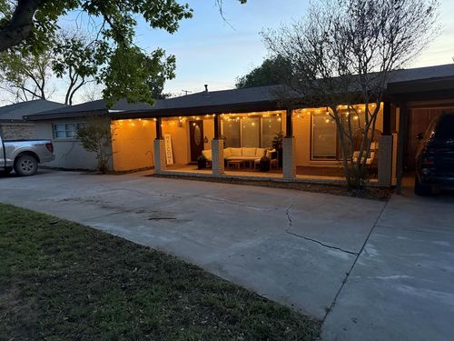 1109 Mogford St, Midland, TX, 79701 | Card Image