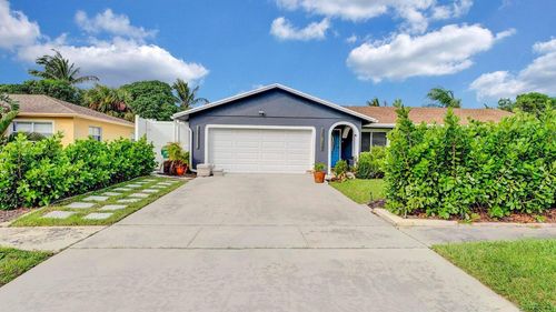 2941 Angler Dr, Delray Beach, FL, 33445-2303 | Card Image