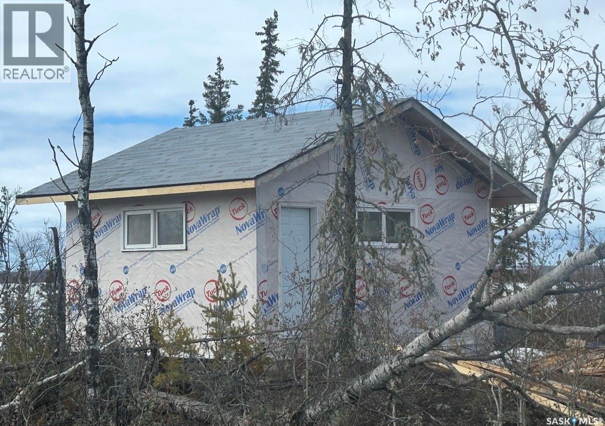 Residential in Lac La Ronge Provincial Park 2