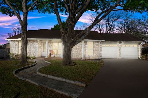 8102 Furness Cv, Austin, TX, 78753-5819 | Card Image