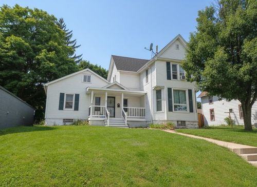 19 N School Street, MAYVILLE, WI, 53050 | Card Image