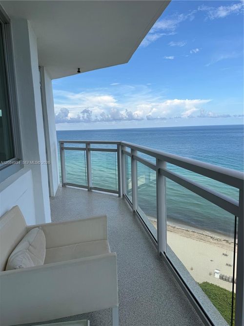 1806-7135 Se Collins Ave, Miami Beach, FL, 33141 | Card Image