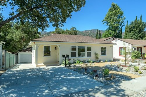 3214 Montrose Ave, Glendale, CA, 91214-3339 | Card Image
