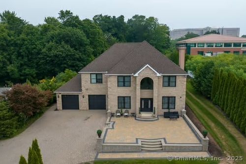 93 South Rd, Farmington, CT, 06032-2042 | Card Image