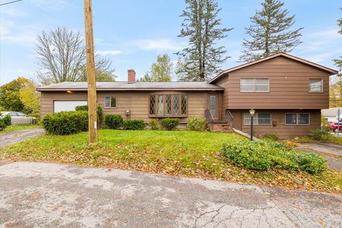 2 Dustin St, Spencer, MA, 01562-2513 | Card Image