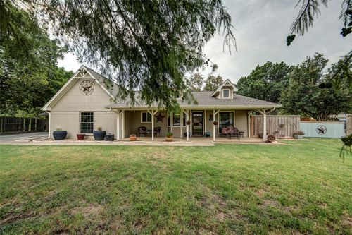 3805 Berry Hill Ct, Flower Mound, TX, 75028-1602 | Card Image