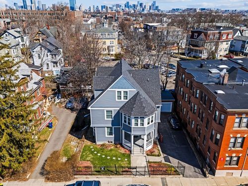 -3--7 Waumbeck St, Boston, MA, 02121-1218 | Card Image