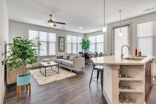 apt-335-10550 N Central Expy, Dallas, TX, 75231-2442 | Card Image