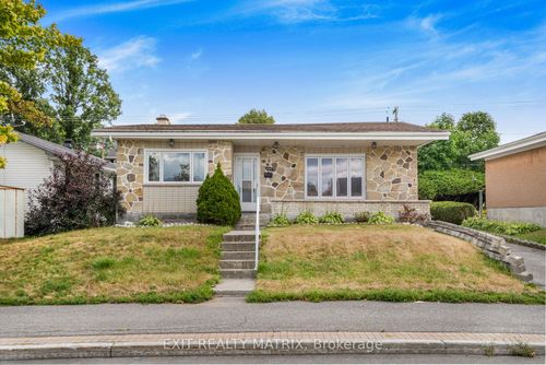 805 Cartier Blvd, Hawkesbury, ON, K6A1W9 | Card Image