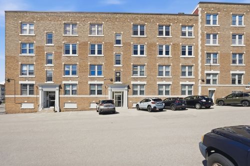 3-4 Chatham Pl, Worcester, MA, 01609-2453 | Card Image