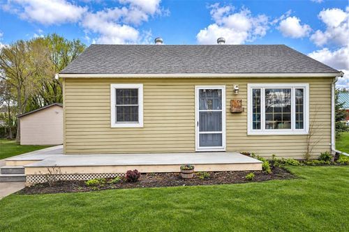 454 E Main St, MONDOVI, WI, 54755-1712 | Card Image