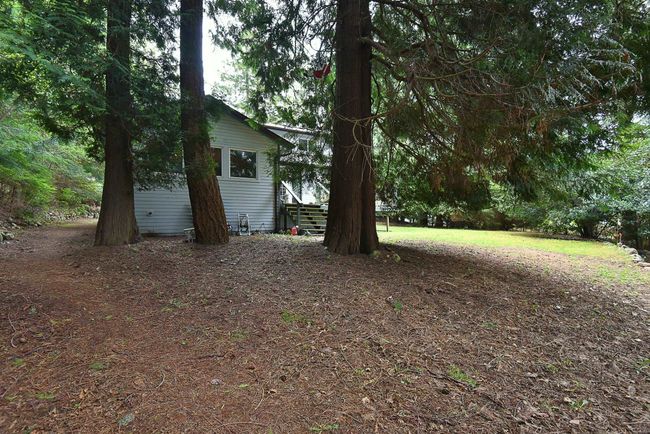 1029 Grandview Road, House other with 3 bedrooms, 2 bathrooms and 6 parking in Gibsons BC | Image 18