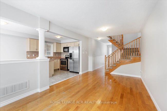 65 Margaret Graham Cres, House other with 3 bedrooms, 3 bathrooms and 2 parking in Mount Albert ON | Image 8