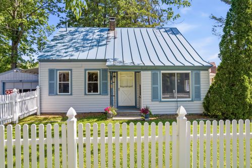 27 Edgemont Ave, Waterville, ME, 04901-4823 | Card Image