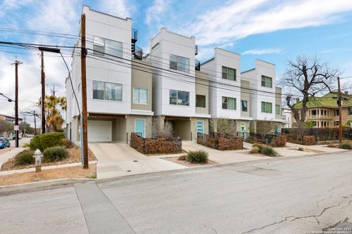 223 W Laurel, San Antonio, TX, 78212-4304 | Card Image