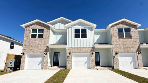 2379 Cliff Hollow Cir, Gulf Breeze, FL, 32563-9396 | Card Image