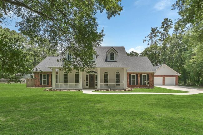 View from Rustic Oaks Drive, corner lot. | Image 4
