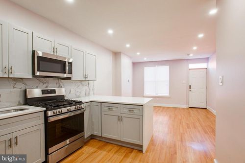 1317 N Myrtlewood St, PHILADELPHIA, PA, 19121-4516 | Card Image