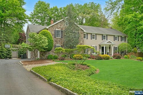 48 Hopper Farm Rd, Upper Saddle River, NJ, 07458-1229 | Card Image