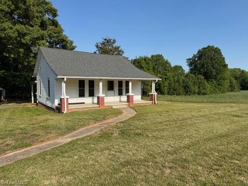 1575 Nc Highway 150, Reidsville, NC, 27320 | Card Image