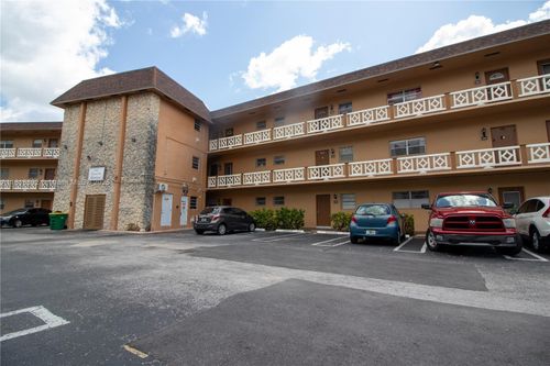 apt-309-5031 W Oakland Park Blvd, LAUDERDALE LAKES, FL, 33313-1563 | Card Image