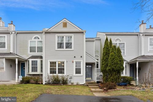 35 Skyview Way, NEWTOWN, PA, 18940-1191 | Card Image