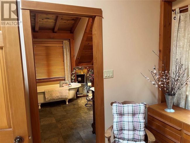 130 8 Th St, House other with 2 bedrooms, 3 bathrooms and null parking in Kaslo BC | Image 60