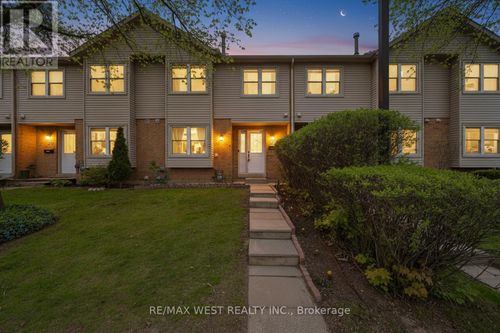 38-2065 Amherst Heights Court, Burlington (Brant Hills), ON, L7P4R7 | Card Image