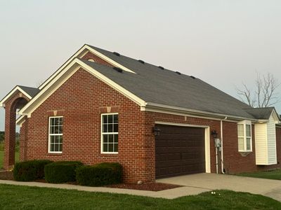 1095 Breezy Lane, House other with 3 bedrooms, 2 bathrooms and null parking in Berea KY | Image 3