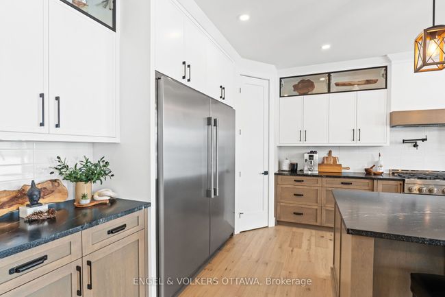 425 Ginger Cres, House other with 5 bedrooms, 4 bathrooms and 6 parking in Metcalfe ON | Image 16