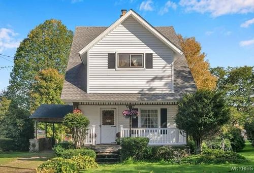 41 N Franklin St, Cattaraugus, NY, 14719-1133 | Card Image