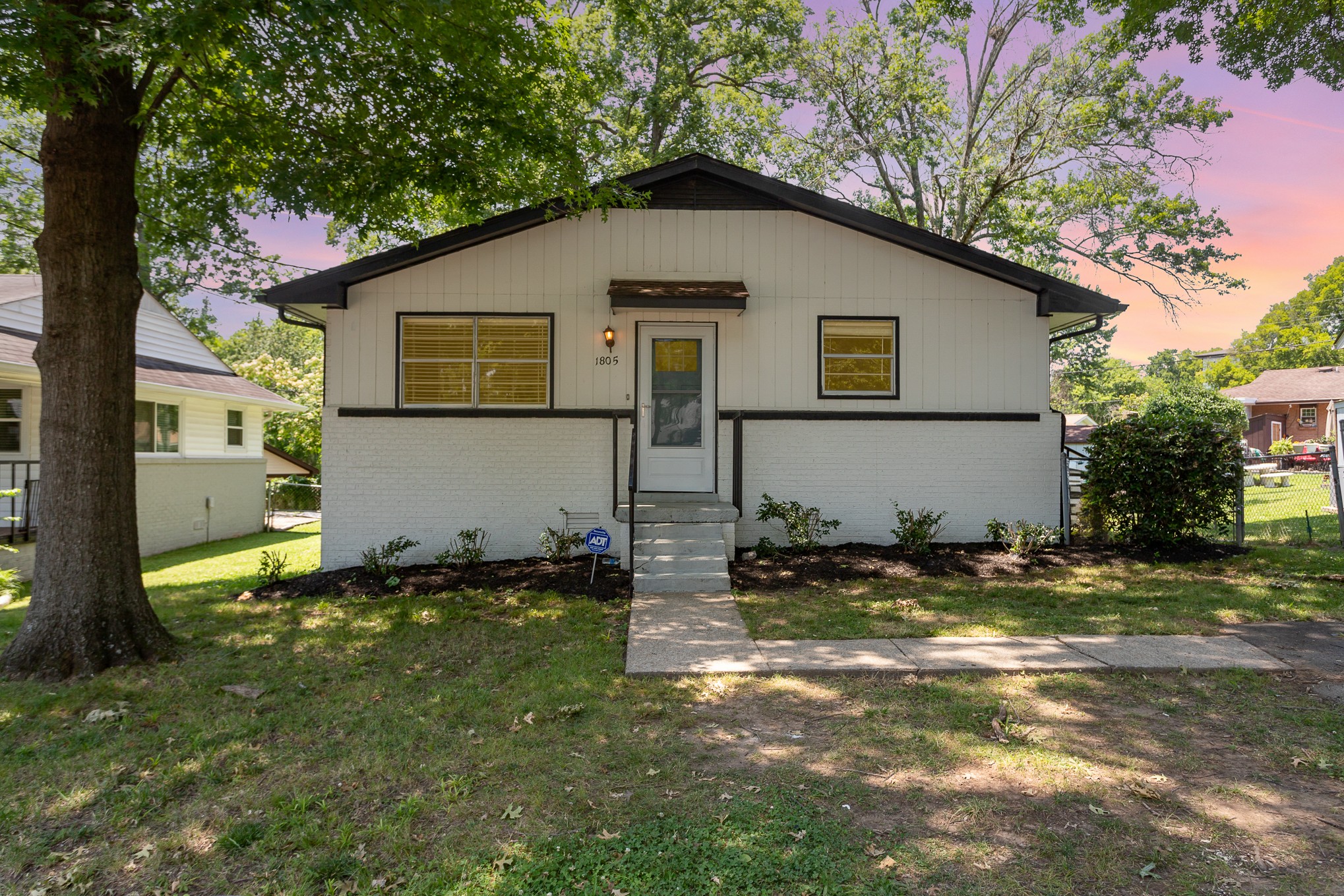Elliott Ave, Nashville, TN 37203