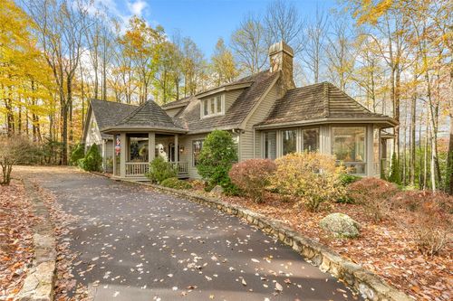 74 Hilltop Rd, Sapphire, NC, 28774-8616 | Card Image