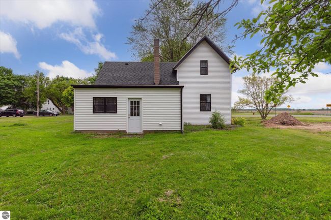 646 S Melze St, House other with 2 bedrooms, 1 bathrooms and null parking in Merrill MI | Image 25