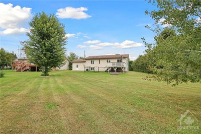 2584 Stagecoach Rd, House other with 5 bedrooms, 2 bathrooms and 8 parking in Osgoode ON | Image 2