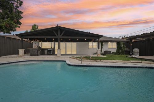 1512 E Park Blvd, Plano, TX, 75074-5273 | Card Image