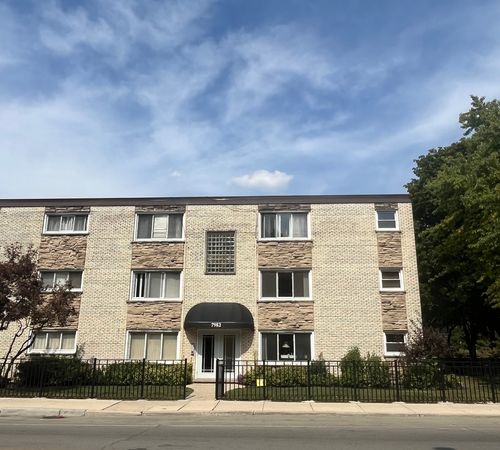 apt-3w-7952 Madison St, River Forest, IL, 60305-2049 | Card Image