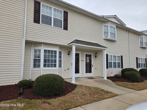 i-3-2136 Flagstone Ct, Greenville, NC, 27834-8807 | Card Image