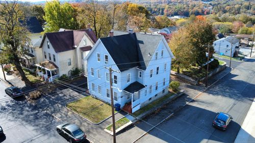 45 Winter St, Ansonia, CT, 06401-3054 | Card Image