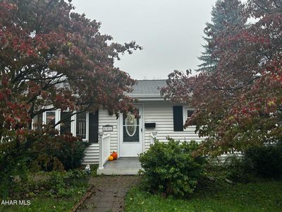 506 N 10th Avenue, House other with 3 bedrooms, 1 bathrooms and null parking in Altoona PA | Image 1