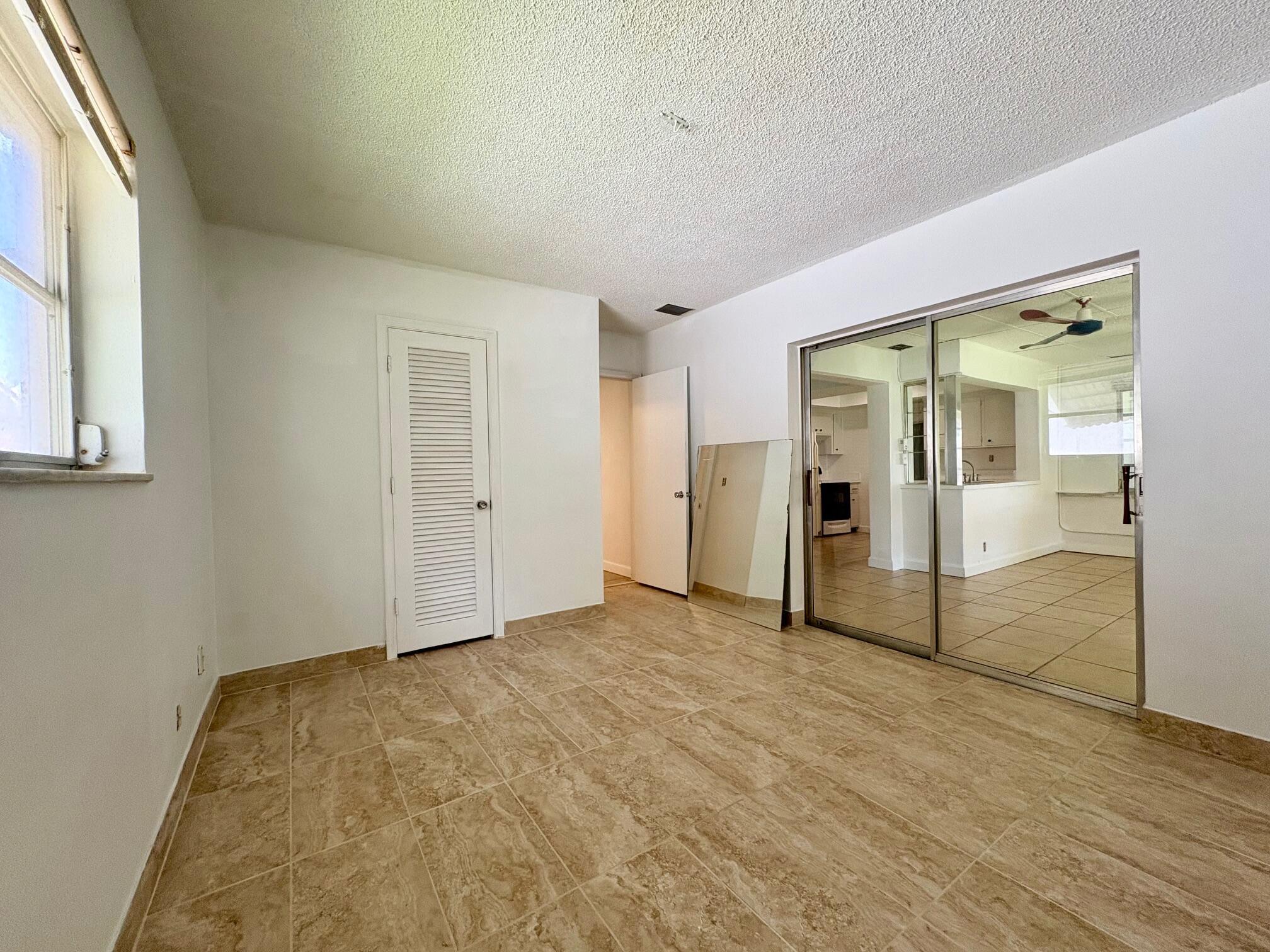 Residential in Tamarac 4