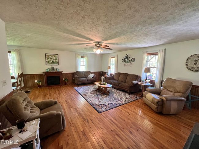 312 Simerly Creek Rd, House other with 4 bedrooms, 2 bathrooms and null parking in Hampton TN | Image 14