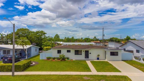 4212 Sw 98th Ave, Miami, FL, 33165-5133 | Card Image