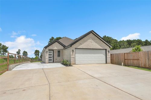 2094 County Road 3479b, Cleveland, TX, 77327-2498 | Card Image