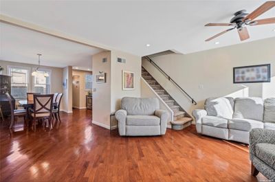 65-08 77th Place, House other with 3 bedrooms, 1 bathrooms and null parking in Middle Village NY | Image 3