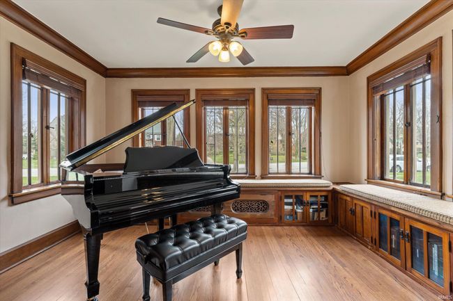1112 Wayne St, House other with 3 bedrooms, 2 bathrooms and null parking in South Bend IN | Image 6