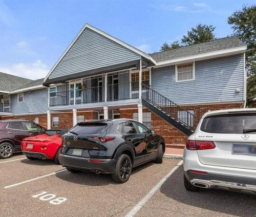 108-200 Country Club Dr, Largo, FL, 33771-2225 | Card Image