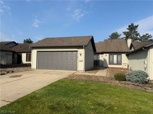 f18-12272 Woodside Court, Strongsville, OH, 44136 | Card Image